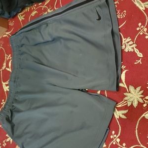 Great pair of athletic shorts XXL Nike